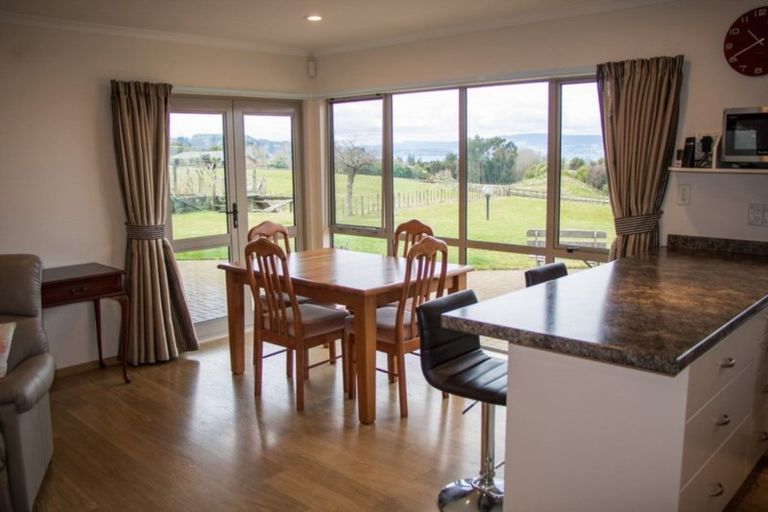 Photo of property in 15a Atkins Lane, Hamurana, Rotorua, 3097