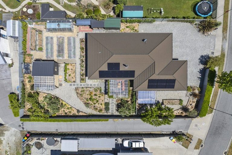 Photo of property in 44 Quinnat Street, Albert Town, Wanaka, 9305