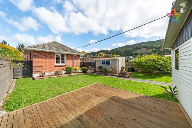 Photo of property in 9 The Square, Manor Park, Lower Hutt, 5019