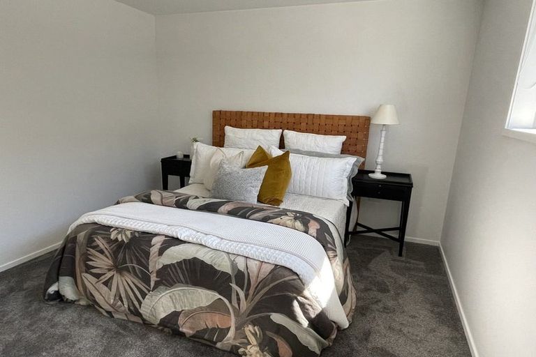 Photo of property in 9/24 Yeovil Road, Te Atatu Peninsula, Auckland, 0610