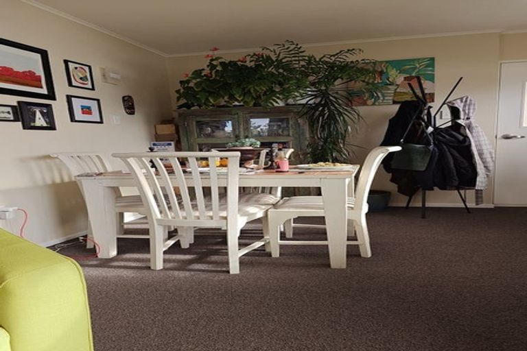 Photo of property in 8d Nikau Road, Point Howard, Lower Hutt, 5013