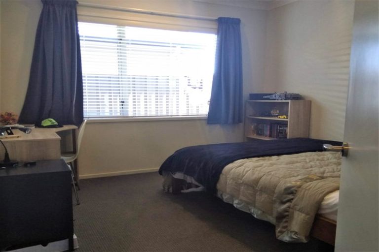 Photo of property in 19 Karoola Place, Havelock North, 4130