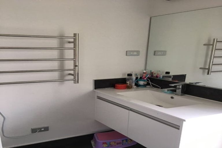 Photo of property in 2 Etna Way, Dinsdale, Hamilton, 3204