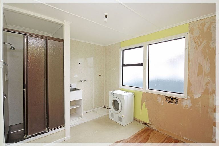 Photo of property in 23 Herrington Street, Foxton, 4814