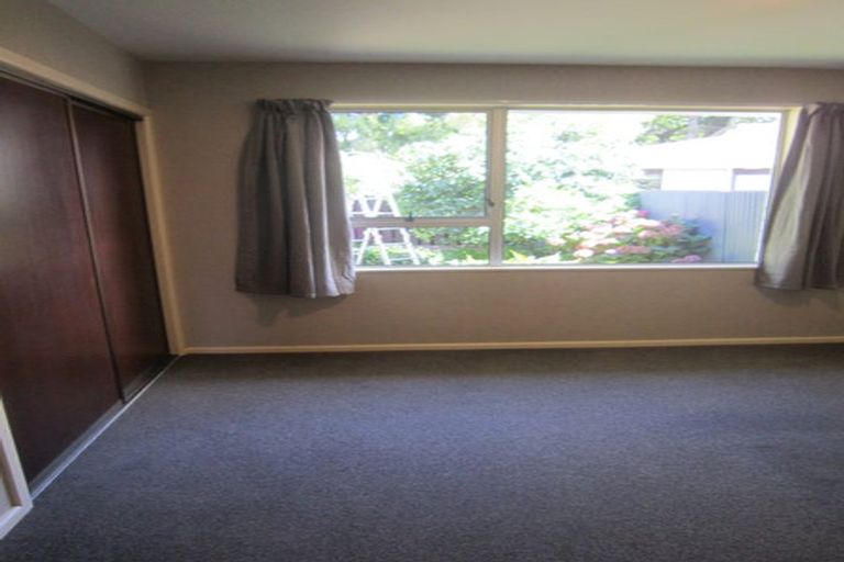 Photo of property in 2/9 Archdall Place, Avonhead, Christchurch, 8042
