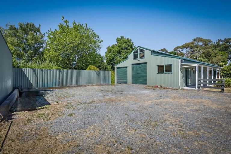 Photo of property in 704 Hawkins Road, Marshland, Christchurch, 8051