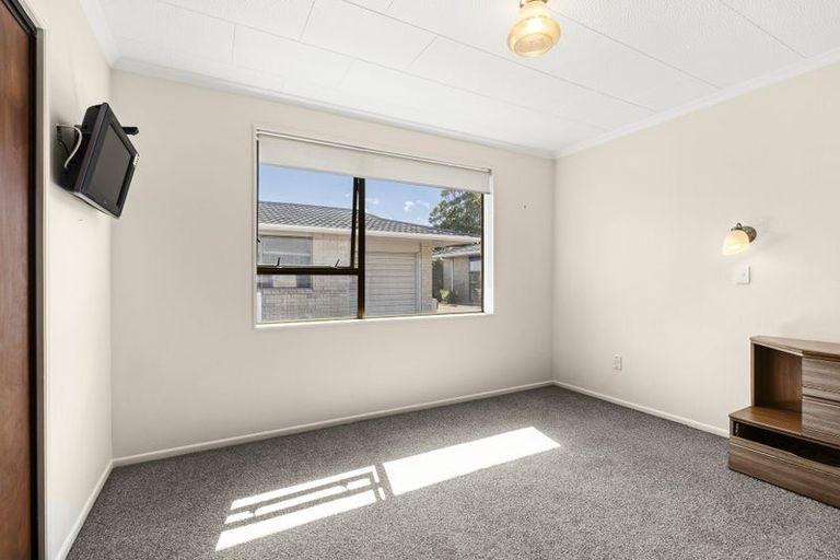 Photo of property in 504 Devon Street East, Strandon, New Plymouth, 4312