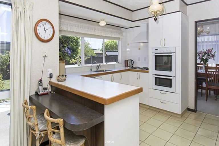 Photo of property in 147 Prince Regent Drive, Farm Cove, Auckland, 2012