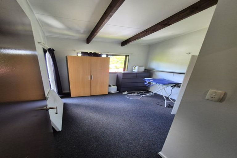 Photo of property in 2 Corlett Street, Johnsonville, Wellington, 6037