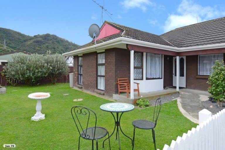 Photo of property in 9 California Drive, Totara Park, Upper Hutt, 5018