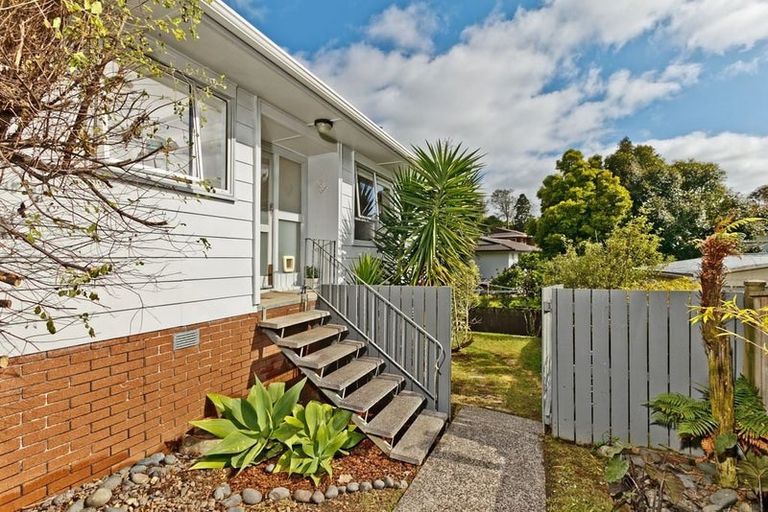 Photo of property in 53 Awaruku Road, Torbay, Auckland, 0630