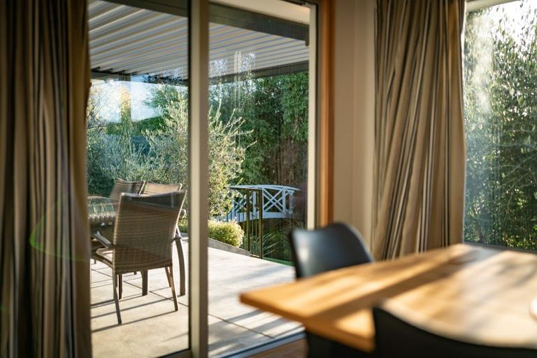 Photo of property in 12 Sycamore Place, Wanaka, 9305