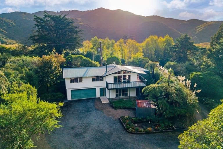 Photo of property in 201 Coast Road, Wainuiomata, Lower Hutt, 5373