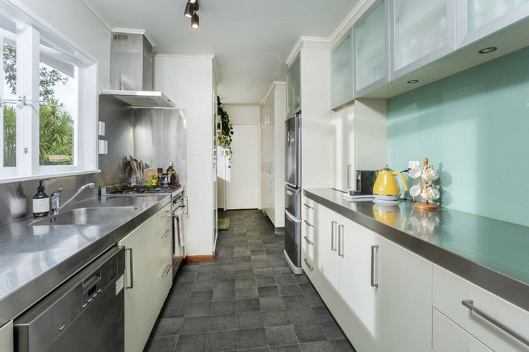 Photo of property in 50 Eban Avenue, Hillcrest, Auckland, 0627