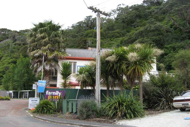 Photo of property in 37 Waiwera Place, Waiwera, Orewa, 0994