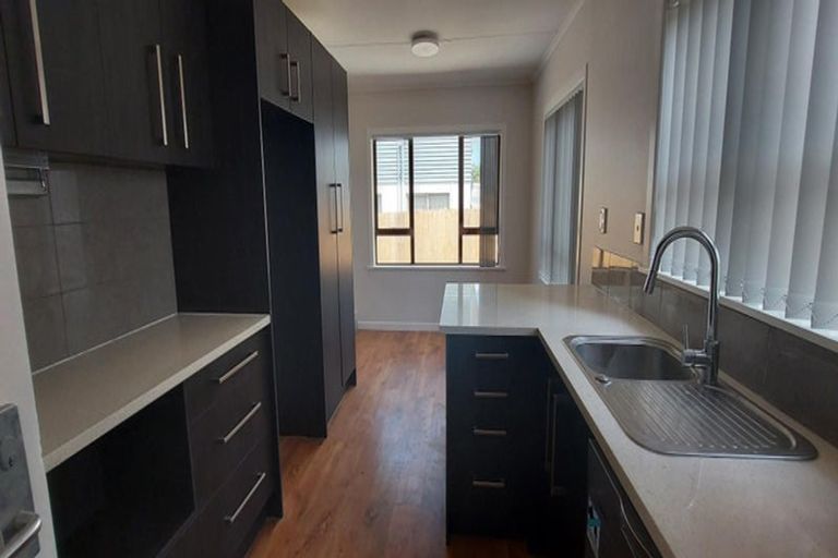 Photo of property in 708 Te Atatu Road, Te Atatu Peninsula, Auckland, 0610