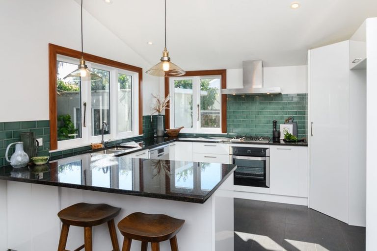 Photo of property in 17 Millar Street, Terrace End, Palmerston North, 4410