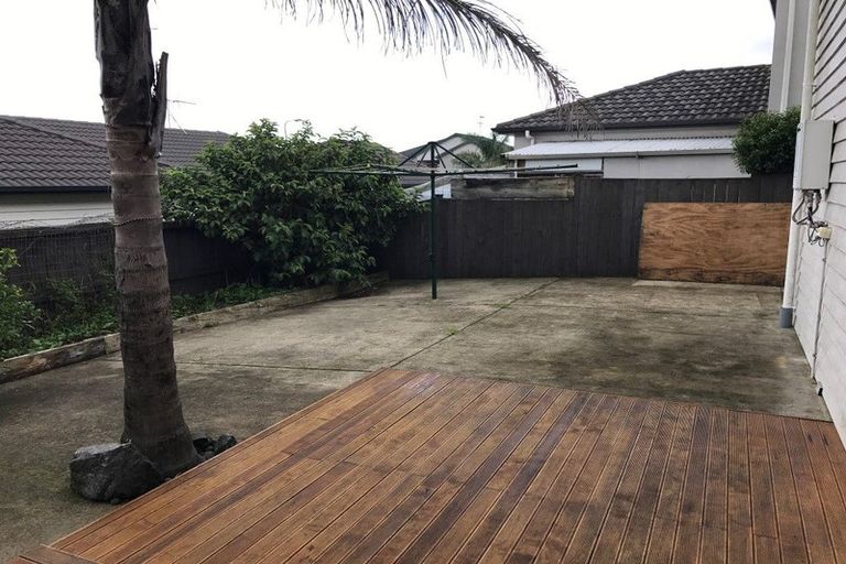 Photo of property in 14 Stamford Crescent, Flat Bush, Auckland, 2019