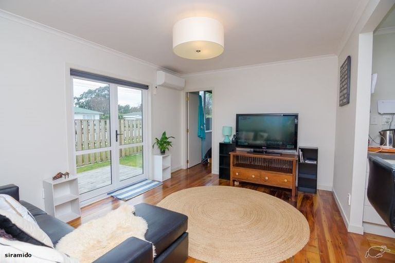 Photo of property in 299b High Street South, Carterton, 5713