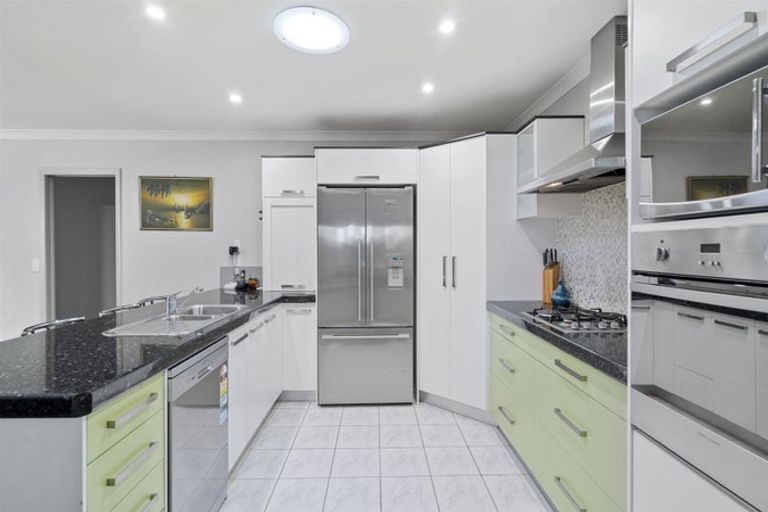 Photo of property in 1 Bellbird Rise, Pyes Pa, Tauranga, 3112