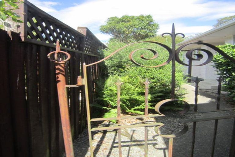 Photo of property in 2/9 Archdall Place, Avonhead, Christchurch, 8042