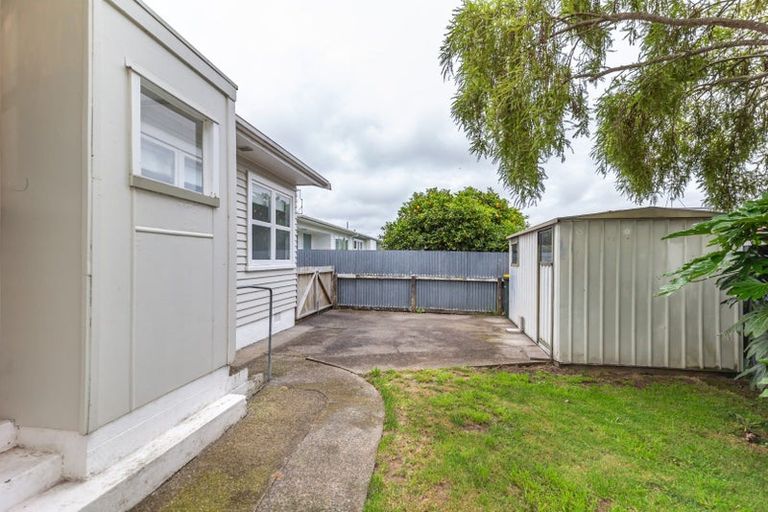 Photo of property in 3 Huia Place, Levin, 5510