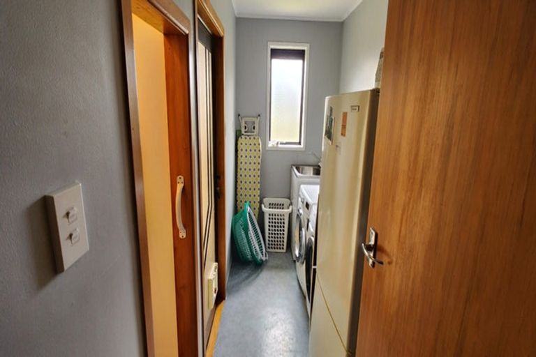 Photo of property in 103 Mangorei Road, Merrilands, New Plymouth, 4312