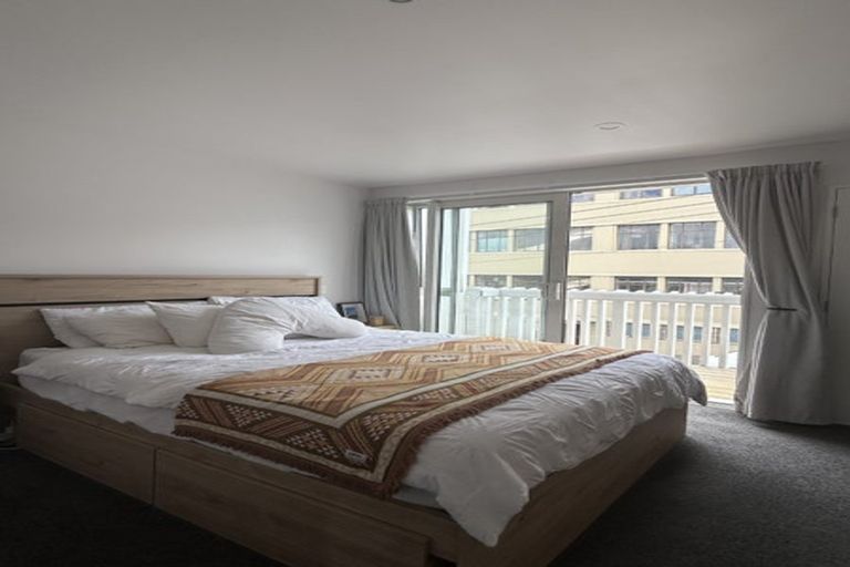 Photo of property in 3/30 Pirie Street, Mount Victoria, Wellington, 6011