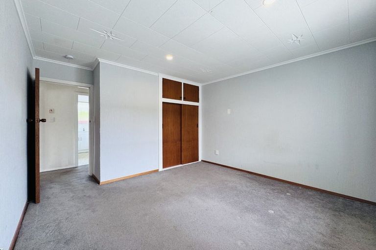 Photo of property in 2/290 Avonhead Road, Avonhead, Christchurch, 8042