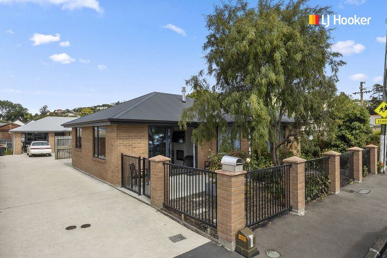 Photo of property in 35 Thorn Street, Caversham, Dunedin, 9012