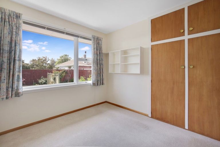 Photo of property in 25 Erin Crescent, Mairehau, Christchurch, 8013