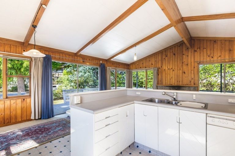 Photo of property in 1 Nisbet Terrace, Kinloch, Taupo, 3377