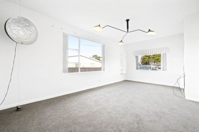 Photo of property in 17 Rotherham Terrace, Miramar, Wellington, 6022