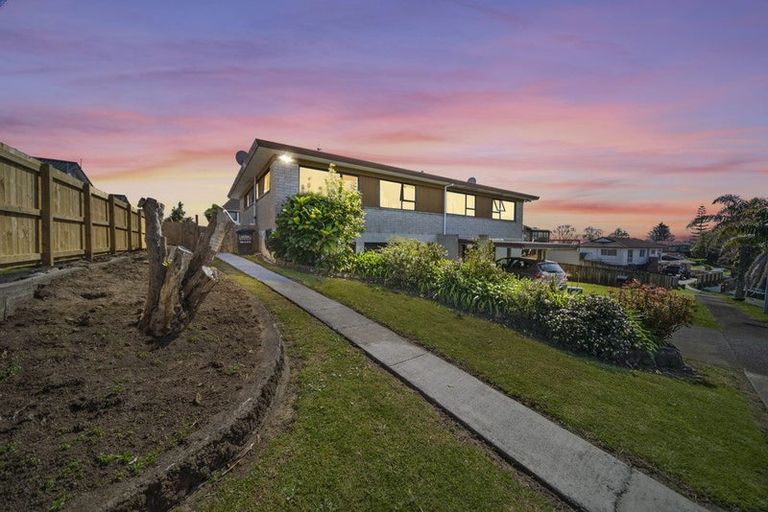 Photo of property in 2/9 Malte Brun Place, Papatoetoe, Auckland, 2025