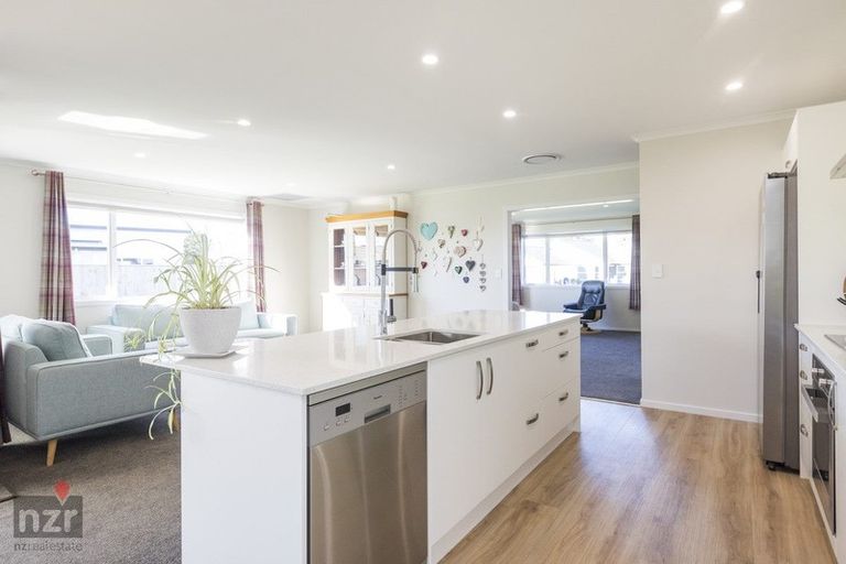 Photo of property in 20 George Street, Bulls, 4818