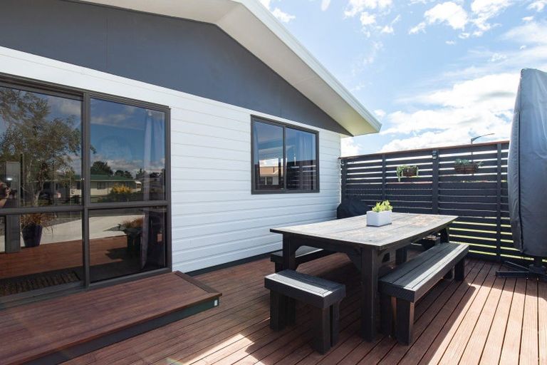 Photo of property in 20 Miller Place, Ngatea, 3503