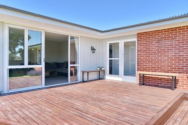 Photo of property in 32 Seddon Street, Rangiora, 7400