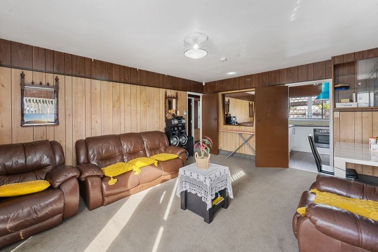 Photo of property in 2/75 Coronation Road, Papatoetoe, Auckland, 2025