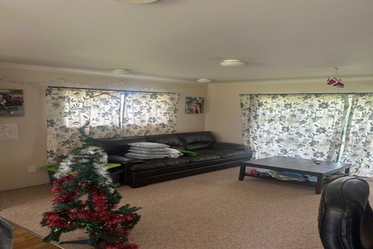 Photo of property in 31 Marendellas Drive, Bucklands Beach, Auckland, 2014