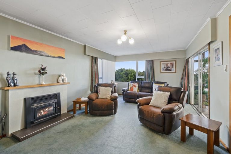 Photo of property in 468 Carrington Street, Upper Vogeltown, New Plymouth, 4310