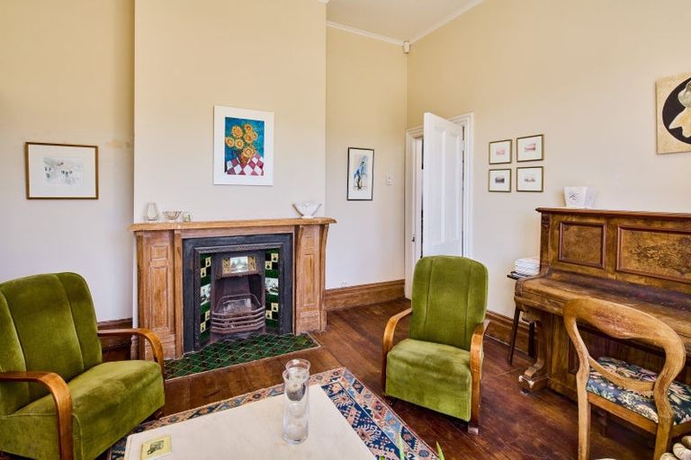 Photo of property in 55 Fairview Crescent, Kelburn, Wellington, 6012