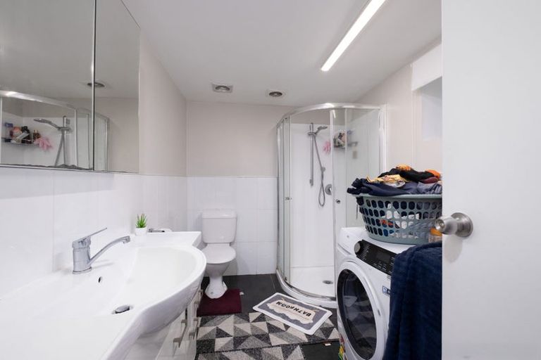 Photo of property in 116 Ennis Avenue, Pakuranga Heights, Auckland, 2010