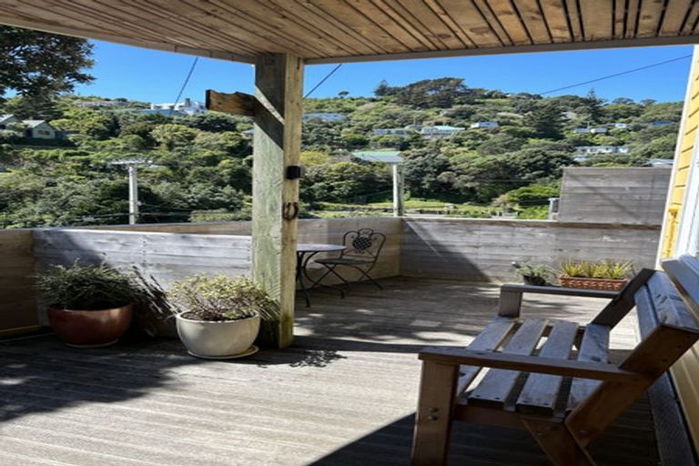 Photo of property in 21 Jackson Street, Island Bay, Wellington, 6023