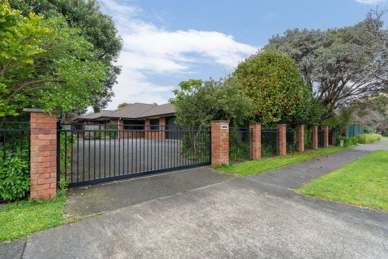 Photo of property in 6 Nimmo Avenue, Waikanae, 5036