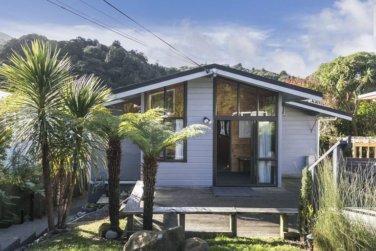 Photo of property in 38a Silverstream Road, Crofton Downs, Wellington, 6035