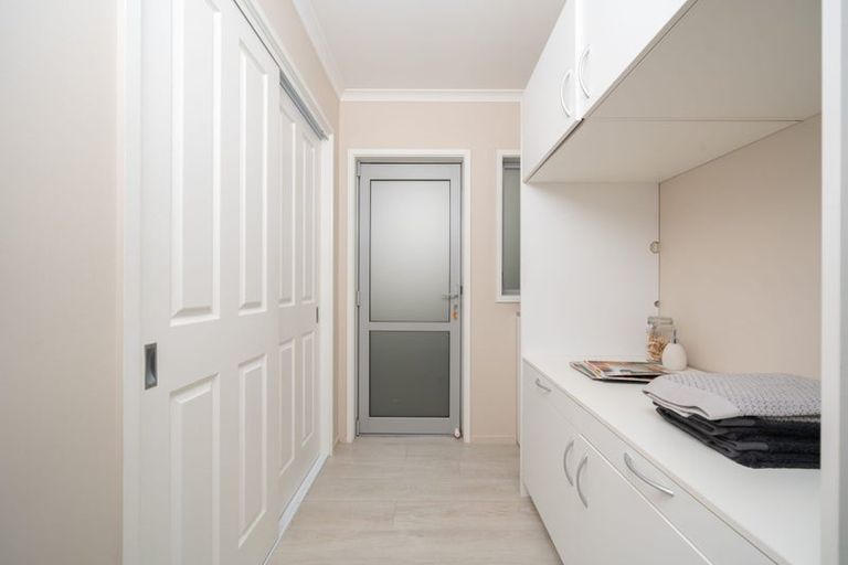 Photo of property in 4 Handly Grove, Churton Park, Wellington, 6037