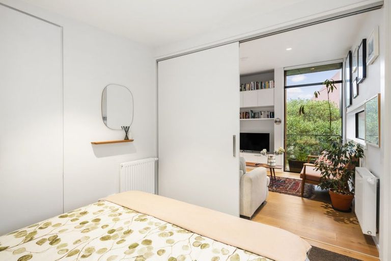 Photo of property in 37 Avon Street, Island Bay, Wellington, 6023