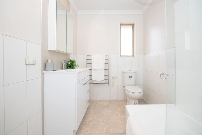 Photo of property in 98 Elizabeth Street, Riccarton, Christchurch, 8041