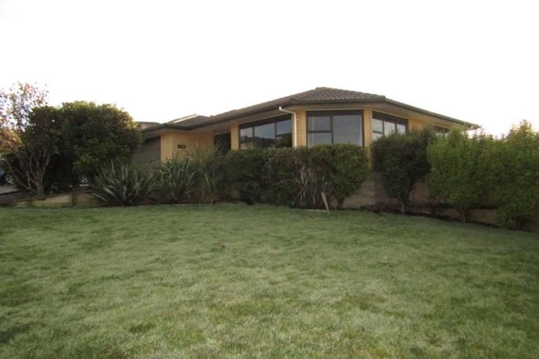 Photo of property in 16 Kirton Drive, Riverstone Terraces, Upper Hutt, 5018