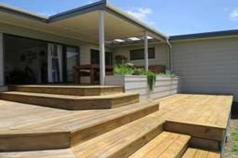 Photo of property in 582 Pahi Road, Pahi, Paparoa, 0571